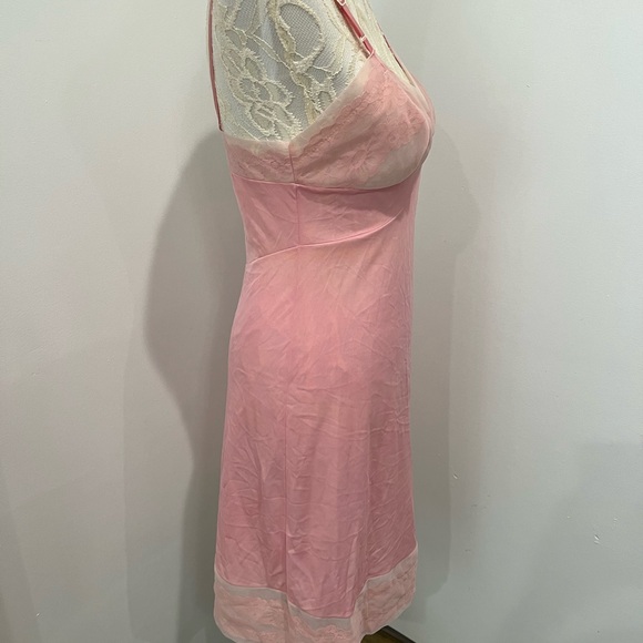Vintage 60s 70s Blush Pink Lace Trimmed Slip Sz. S‎ - Picture 5 of 12